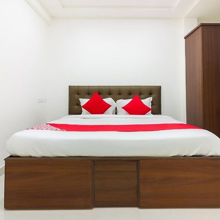Super Hotel O Qualia Inn Kondapur Near Botanical Garden Хидерабад Екстериор снимка